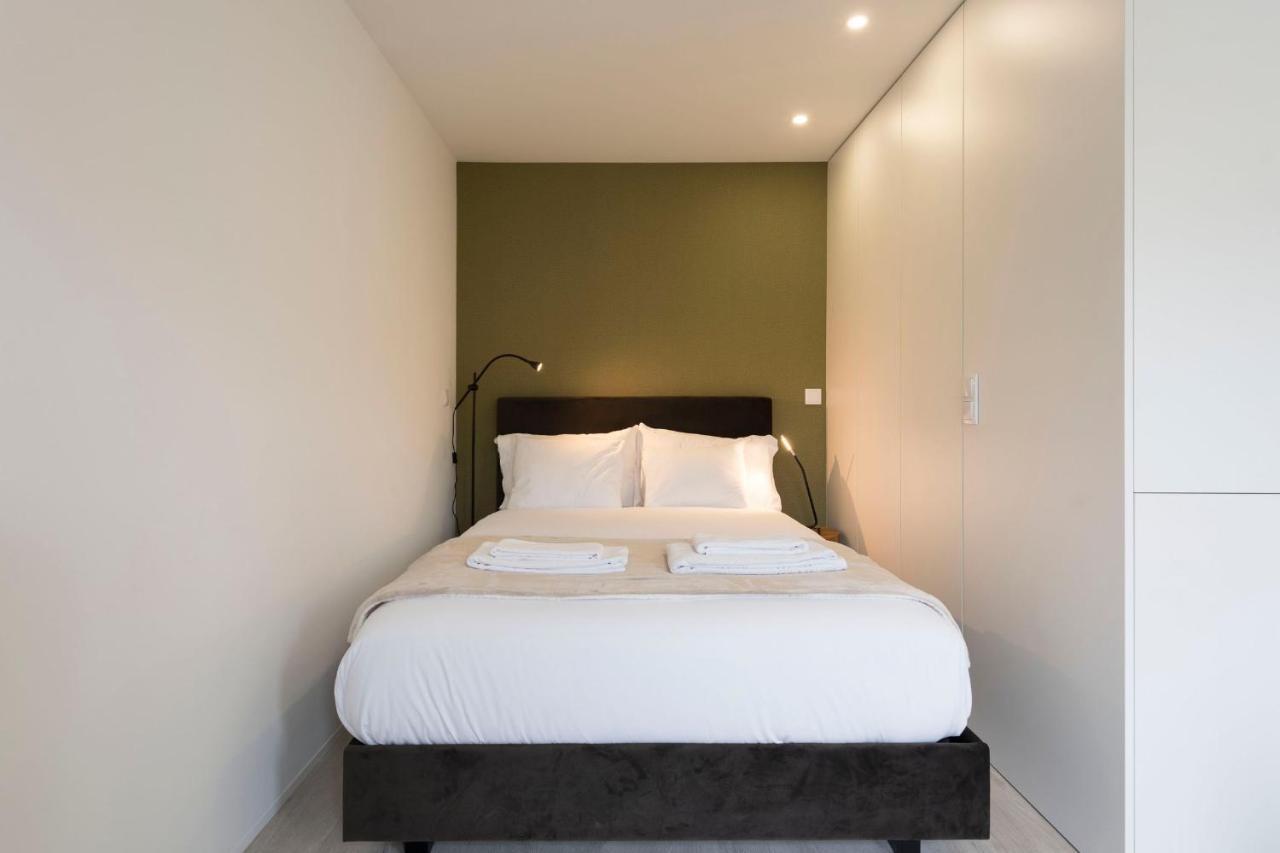 Lovelystay - Modern Loft With Gym & Free Parking Minutes Away From Cbd 포르투 외부 사진